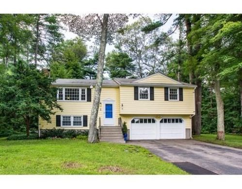 5 Laurel Dr, Medfield, MA 02052-2408