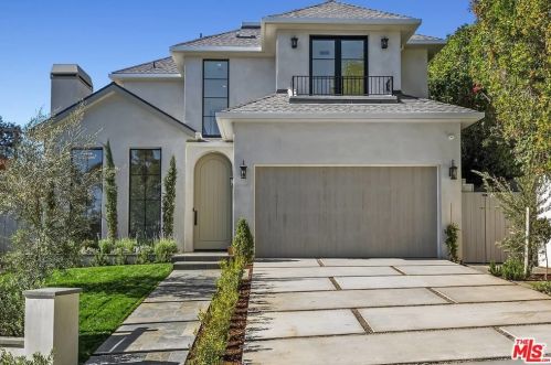 751 Chautauqua Blvd, Pacific Palisades, CA 90272-3907