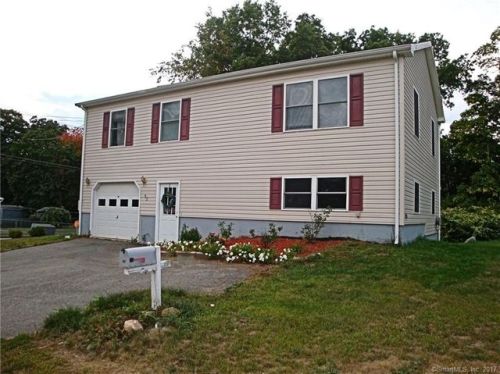 92 North St, Norwich, CT 06360-3713