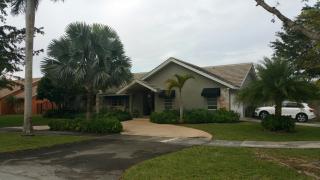 13800 107th Ave, Miami FL  33176-6627 exterior