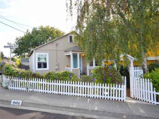 6452 Kensington Ave, Richmond, CA 94805-1652