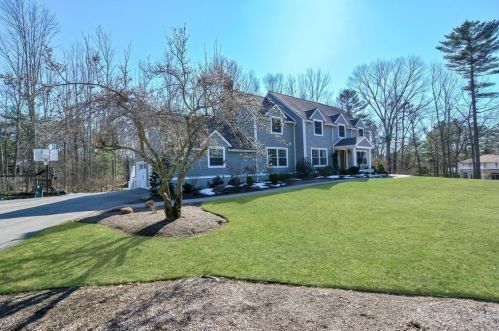 22 Whichita Rd, Medfield, MA 02052-2931