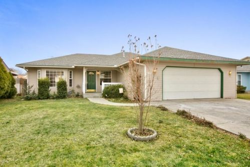 6508 Terry Ave, Yakima, WA 98908-2098