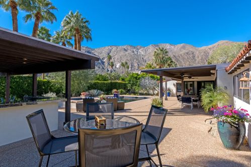 429 Camino Sur, Palm Springs, CA 92262-4306