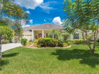 4975 Cedar Oak Way, Sarasota, FL 34233-3289