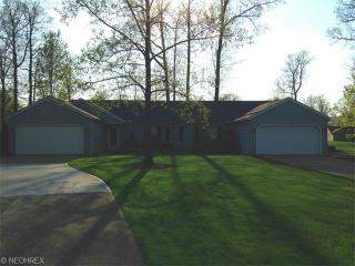 1860 Candlewood Dr, Avon OH  44011-1565 exterior