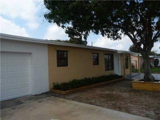 10710 148th St, Miami, FL 33176-7602