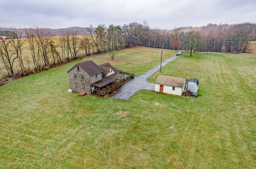 150 Ridge Rd, Ford City, PA 16226-5328