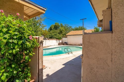 1122 26th St, San Bernardino CA  92404-4133 exterior