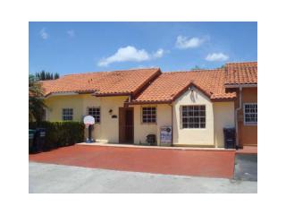 11603 4th Way, Miami, FL 33172-4928