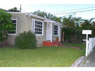 89 116th St, Miami, FL 33161-6635