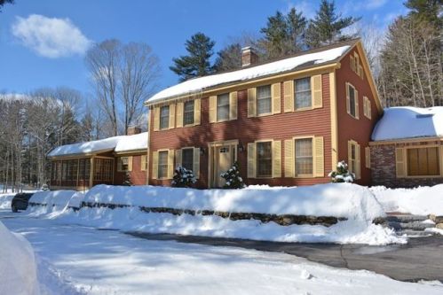 70 Cooper Rd, Groton, NH 03241-7204