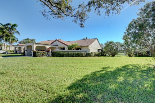 5561 Parkwalk Cir, Boynton Beach, FL 33472-2313