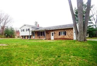 11365 Colonial Woods Dr, Clio, MI 48420-1503