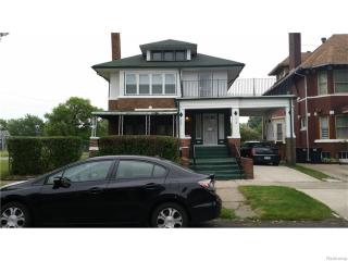 322 Chandler St, Detroit MI  48202-2846 exterior