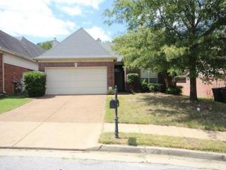 2727 Java Dr, Lakeland, TN 38002-9851