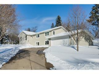 12613 Sunset Trl, Minneapolis MN  55441-5705 exterior