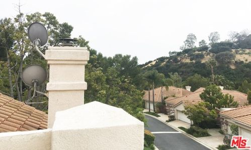 622 Palisades Dr, Pacific Palisades CA  90272-2849 exterior