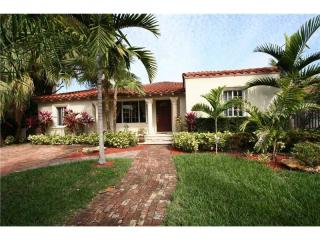 525 26th Rd, Miami FL  33129-2228 exterior