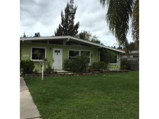 5648 Bronx Ave, Sarasota, FL 34231-8411