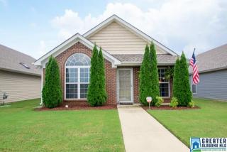 302 Village Dr, Calera, AL 35040-5241