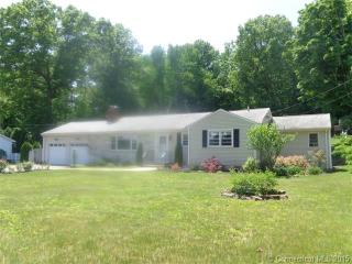 122 Village St, Northford, CT 06472-1403