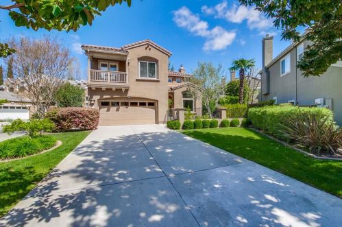 1467 Rosecrest Ter, San Jose, CA 95126-2154