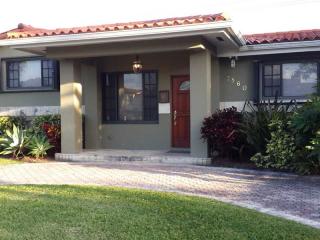 7860 15 St, Miami FL  33144-5205 exterior