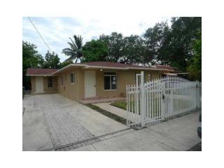 1252 29th Ter, Miami, FL 33142-6627