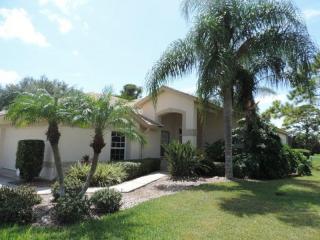 9506 Forest Hills Cir, Sarasota, FL 34238-5811