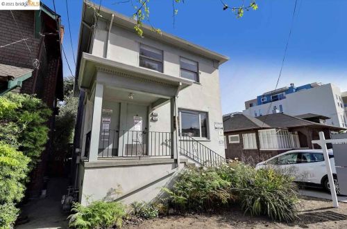 3856 Howe St, Oakland, CA 94611-5313