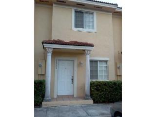 13745 170th Ter, Miami FL  33177-6488 exterior