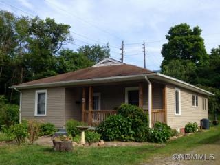 156 Edwards Ave, Swannanoa, NC 28778-3130