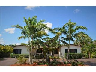 9021 31st Ter, Miami FL  33165-3230 exterior