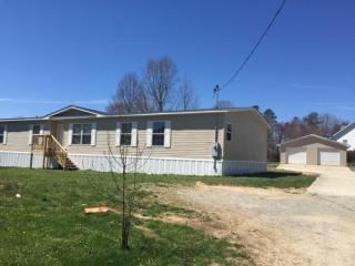 416 Petit Ln, Wartburg, TN 37887-3613