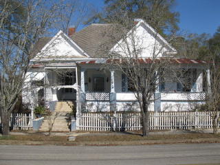 305 College St, Andalusia AL  36420-3246 exterior