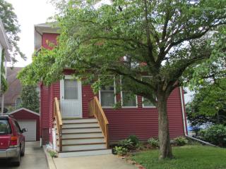 203 High St, Urbana, IL 61801-3204