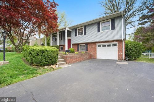 37 Kirby Dr, Yardley, PA 19067-5923