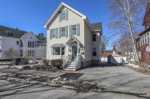 86 School St, Concord, NH 03301-3816