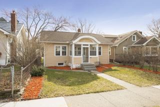 4241 Park Ave, Minneapolis MN  55407-3130 exterior