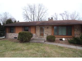 9733 Russell Ave, Minneapolis MN  55431-2468 exterior