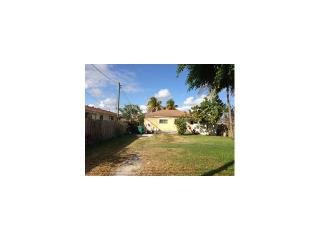 3319 34th St, Miami, FL 33142-5746