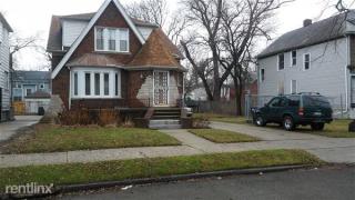 7478 Prairie St, Detroit MI  48210-1020 exterior