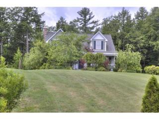 32 Lilac Ln, Sandown, NH 03873-2067