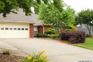 105 Split Cedar Ln, Huntsville, AL 35806-1595