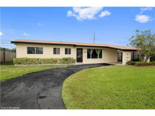 5230 106th Ave, Miami, FL 33165-7033