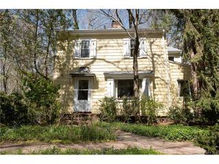 77 Ingram St, New Haven, CT 06517-1837