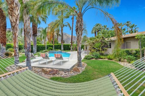 1955 Park Dr, Palm Springs, CA 92262-6539