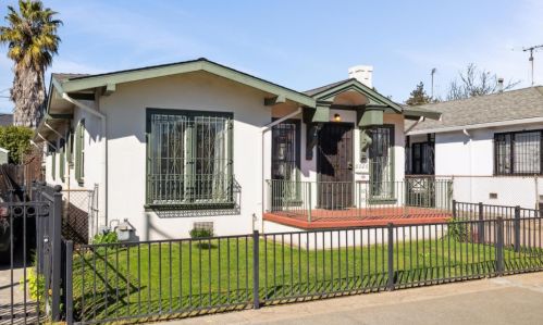 5326 Bancroft Ave, Oakland, CA 94601-5808