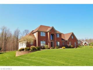 1840 Limerick Ln, Brunswick, OH 44212-6408